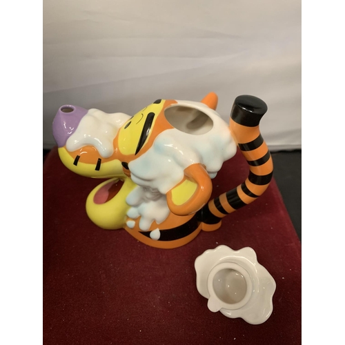 720A - A BORDER FINE ARTS SMALL 'TIGGER WINTER HEAD TEAPOT' FROM THE DISNEY CHARACTER TEAPOT COLLECTION FDY... 