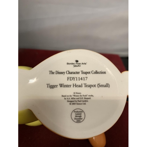 720A - A BORDER FINE ARTS SMALL 'TIGGER WINTER HEAD TEAPOT' FROM THE DISNEY CHARACTER TEAPOT COLLECTION FDY... 