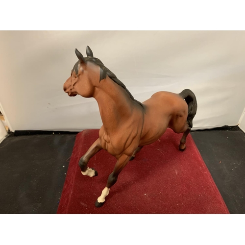 735 - A BESWICK STALLION