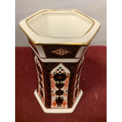 744 - A ROYAL CROWN DERBY HEXAGONAL VASE APPROXIMATELY 11CM TALL