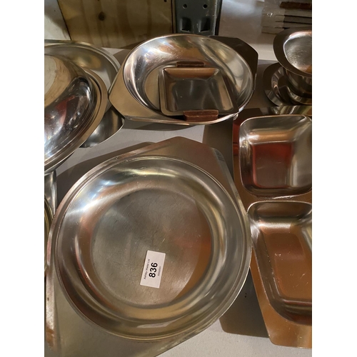 836 - A VARIETY OF STAINLESS STEEL TABLEWARE