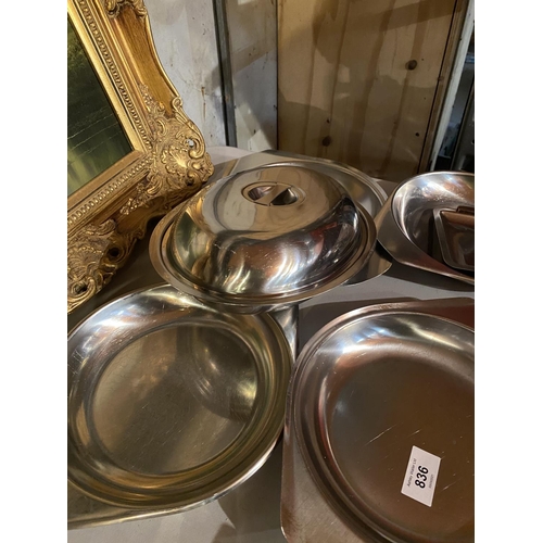 836 - A VARIETY OF STAINLESS STEEL TABLEWARE