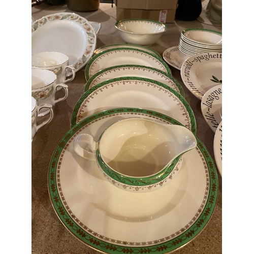 854 - AN ASSORTMENT OF TABLEWARE TO INCLUDE ALFRED MEAKIN EXAMPLES