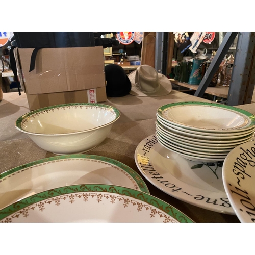 854 - AN ASSORTMENT OF TABLEWARE TO INCLUDE ALFRED MEAKIN EXAMPLES