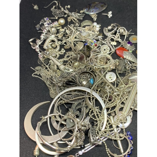 652 - A LARGE QUANTITY OF SCRAP SILVER