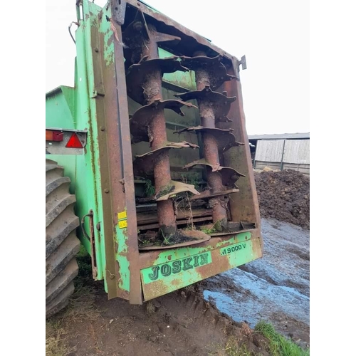 57 - A JOSKIN 10 TONNE REAR DISCHARGE MANURE SPREADER (serial no N9000V) 
REAR SPREADERS NEEDS ATTENTION ... 