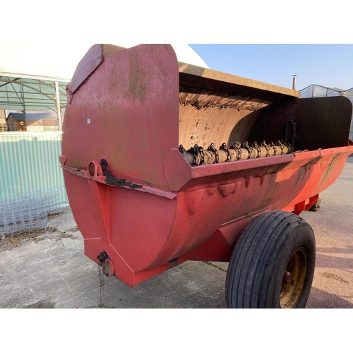 188 - A MARSHALL MANURE SPREADER (NO PTO)  + VAT