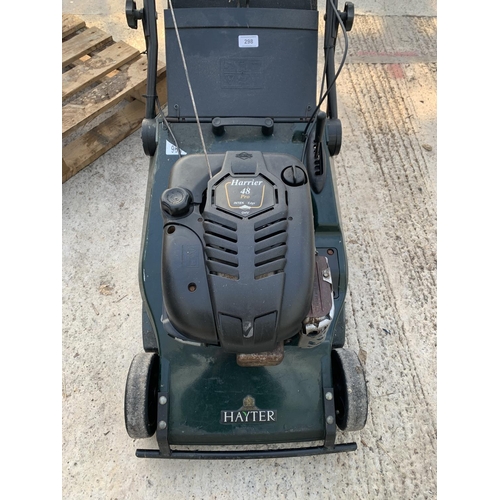 298 - A HAYTER HARRIER 48 PRO LAWN MOWER WITH B+S ENGINE - IN GOOD WORKING ORDER - NO VAT