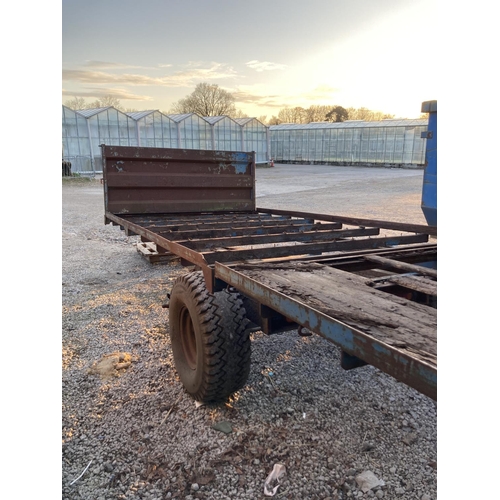 372 - A BATESON FLAT TRAILER NO FLOOR