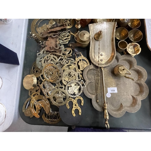 159 - A LARGE QUANTITY OF BRASS ITEMS