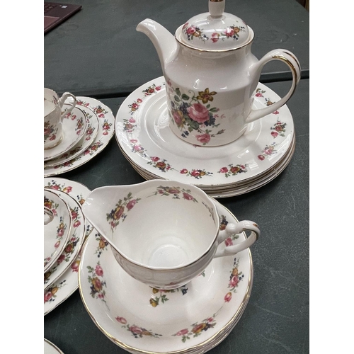 282 - AN ARGYLE TEA SET TO INCLUDE A TEAPOT MILK JUG, SUGAR BOWL, TRIOS, BOWLS, PLATES ETC