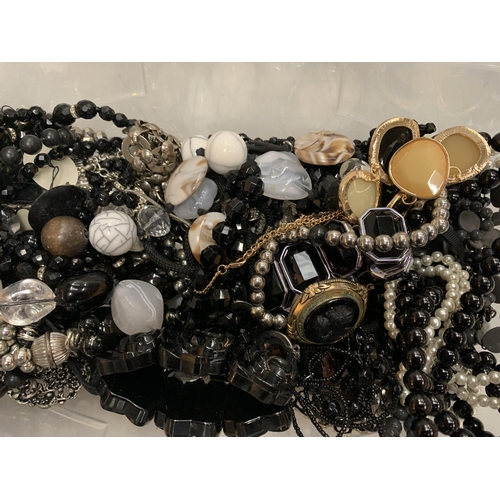 188 - A CONTAINER OF COSTUME JEWELLERY TO INCLUDE MAINLY NECKLACES