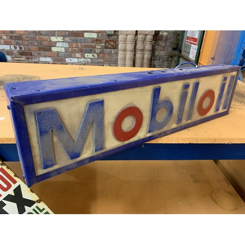 248 - AN ILLUMINATED 'MOBIL OIL ' SIGN