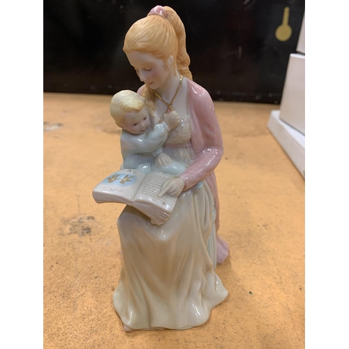 276 - A FRANKLIN MINT GLENIS DEVEREUX FINE PORCELAIN 'DEAR MOTHER READ TO ME' MA 3291 AND A SMALL ROYAL ST... 