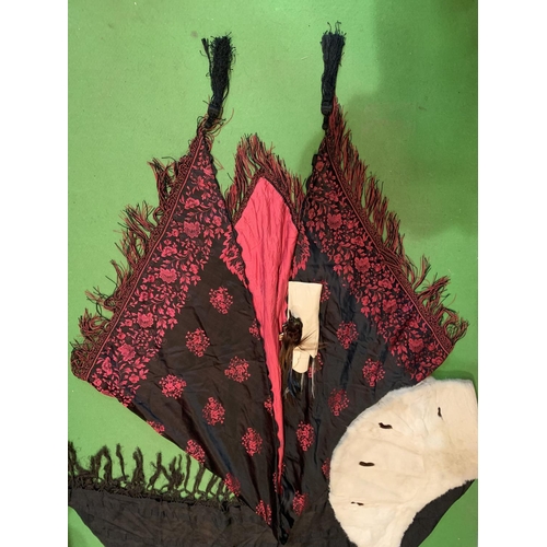 62 - TWO VINTAGE SHAWLS, AN ERMINE AND FEATHERS AND A BIRD TAXIDERMY FOR DECORATION