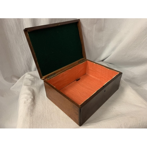86A - A MAHOGANY HINGED BOX