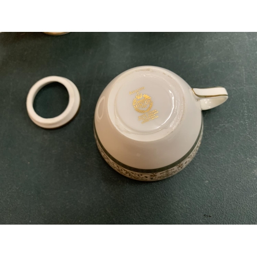 89 - A MINTON 'ARAGON' TEA SET TO INCLUDE SIX TRIOS, A CREAMER AND A SUGAR BOWL