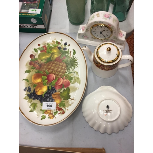 190 - FOUR PIECES OF WEDGWOOD POTTERY TO INCLUDE A MANTLE CLOCK