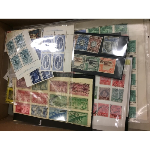 204 - A COLLECTION OF VARIOUS CIGARETTE CARDS TO INCLUDE WILLS, JOHN PLAYER ETC AND A COLLECTION OF STAMPS... 