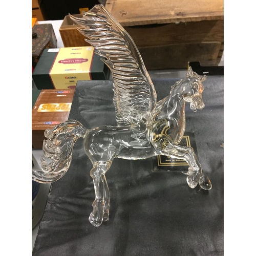 206 - A CRYSTAL GLASS SCULPTURE OF A WINGED HORSE AND A BIRD OF PREY