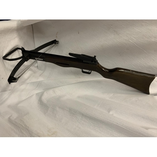 47 - A TDR-2005N NO:00022 CROSS BOW