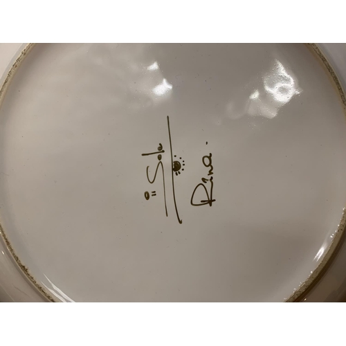 156 - A COLLECTION OF LARGE CERAMIC BOWLS AND A BLUE AND WHITE PLATE