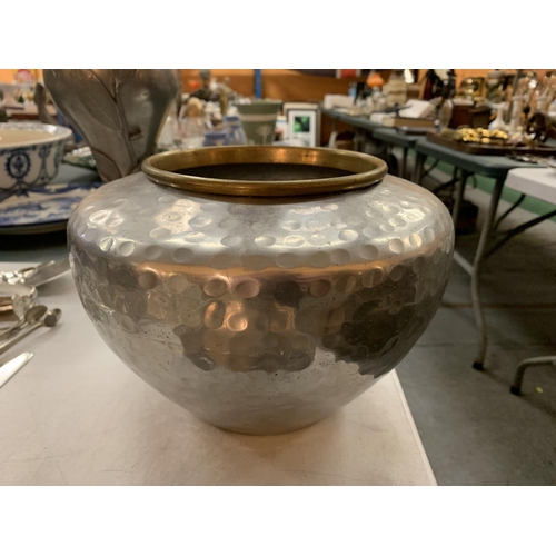 157 - A SILVER PLATED RECTANGULAR SERVING TRAY, A PEWTER OIL LAMP WITH EMBOSSED LEAF DECORATION  BY JEAN G... 