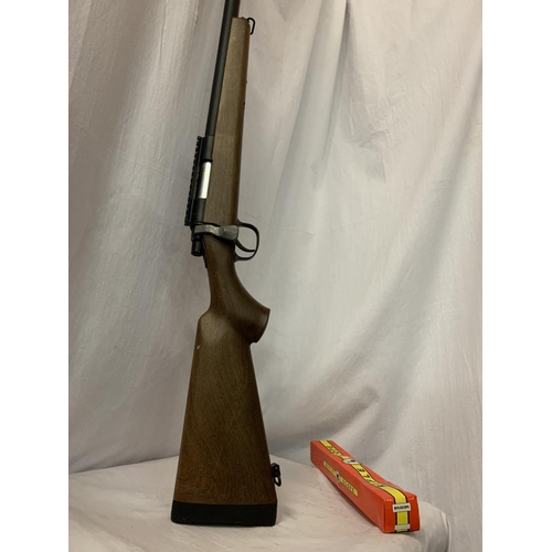 159 - AN AIR RIFLE AND A 4 X 20 RIFLE SCOPE