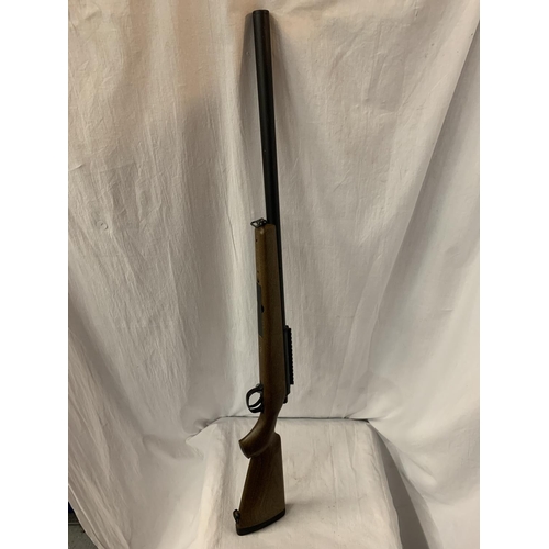159 - AN AIR RIFLE AND A 4 X 20 RIFLE SCOPE
