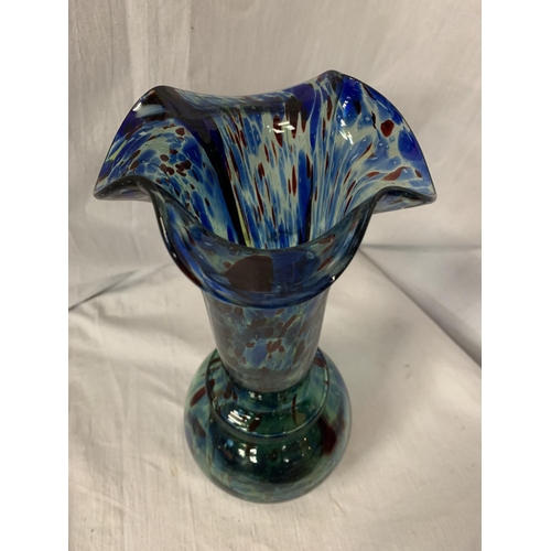 31 - A COLOURFUL MURANO STYLE VASE H: 33CM