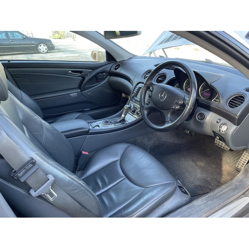 1220 - A 2004 MERCEDES SL 350 AUTO CONVERTIBLE. REGISTRATION Y8 SMH. 3724 CC  FROM A DECEASED'S ESTATE (AGE... 