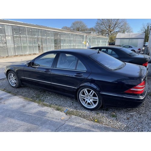 1230 - A 2001 MERCEDES S500 AUTO SALOON. REGISTRATION X58 WLJ. 4995 CC  FROM A DECEASED'S ESTATE (AGE AND C... 