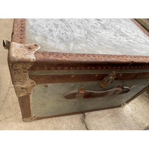 2013 - A SUBSTANTIAL GALVANISED METAL TRAVELLING TRUNK, 40X21