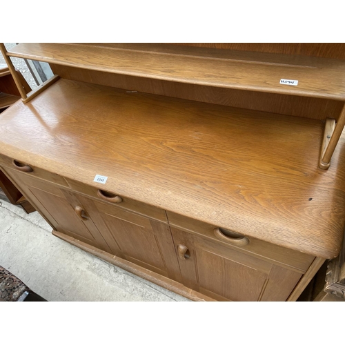 2048 - A RETRO ERCOL STYLE SIDEBOARD WITH SINGLE AND BI-FOLD DOORS AND THREE DRAWERS TO THE BASE AND A PLAT... 