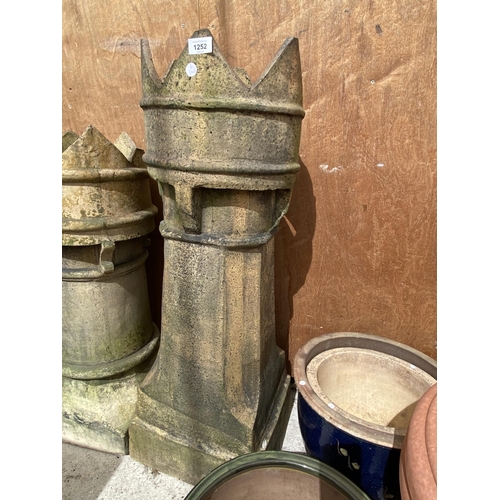 1252 - A PAIR OF KING AND QUEEN CHIMNEY POTS