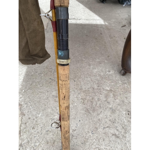 1524 - A VINTAGE BLACKSEAL 7' BOAT ROD