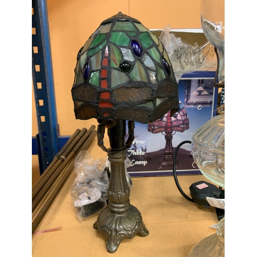 124 - A BOXED TIFFANY LAMP, A BEADED ART NOUVEAU DOMED LAMP AND A GLASS OIL LAMP