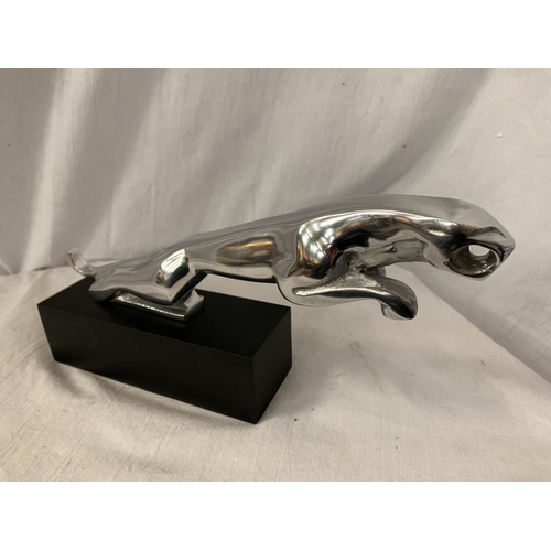 34A - A CHROME JAGUAR ON A PLINTH L:30CM