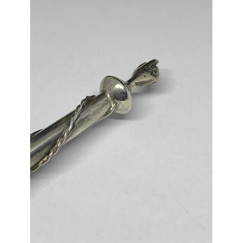 513 - A RUSSIAN SILVER YAD TORAH POINTER