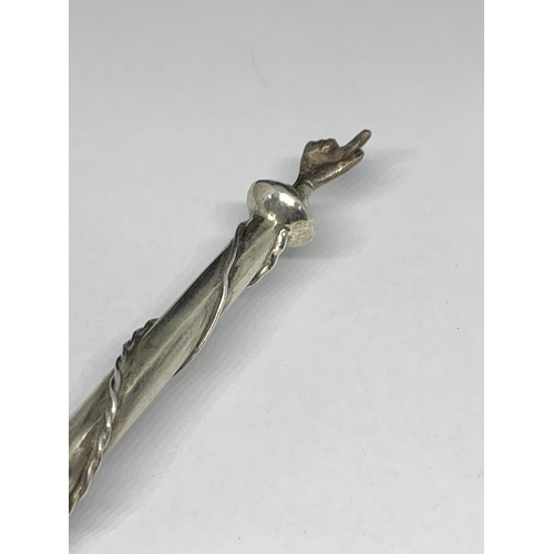 513 - A RUSSIAN SILVER YAD TORAH POINTER