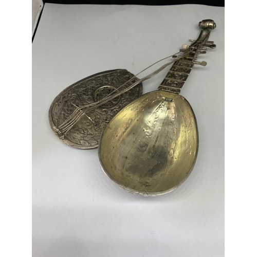 523 - A HALLMARKED CHESTER 1889 SILVER MANDOLIN GROSS WEIGHT 150g