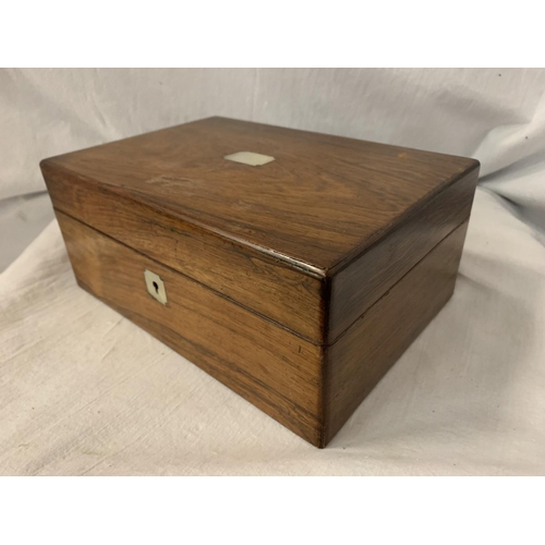 77 - A VINTAGE MAHOGANY BOX WITH MOTHER OF PEARL INLAID STAMP 1705CM X 14.5CM X 24.5CM