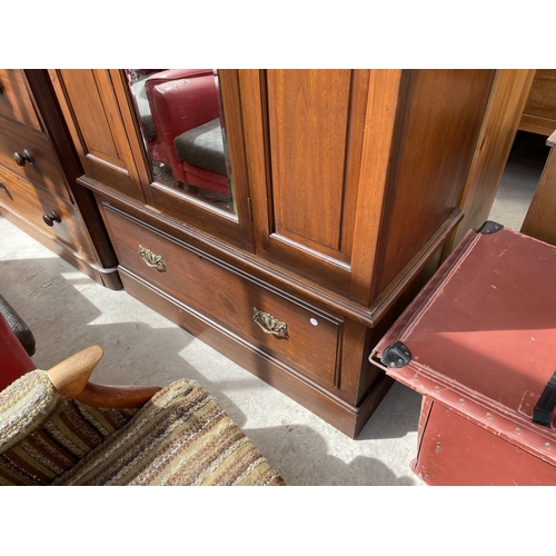 2080 - A VICTORIAN MAHOGANY MIRROR-DOOR WARDROBE WITH SINGLE DRAWER TO THE BASE 39.5