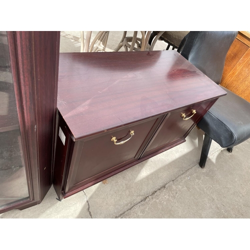 2250 - A MODERN MAHOGANY EFFECT LOW UNIT, CORNER CUPBOARD AND SIDEBOARD