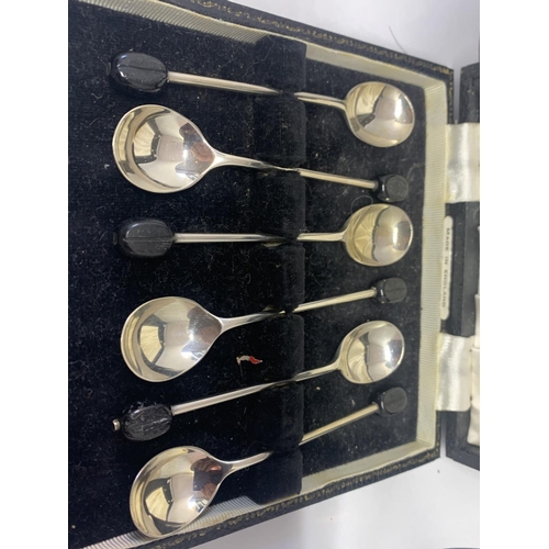 535 - TWELVE HALLMARKED SHEFFIELD 1926 SILVER COFFEE SPOONS