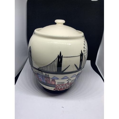 780 - A MOORCROFT LONDINIUM LIDDED POT