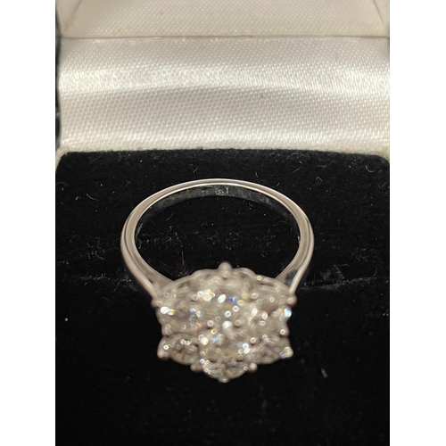 505 - AN 18 CARAT WHITE GOLD CLUSTER RING WITH 2 CARATS OF DIAMONDS IN A PRESENTATION BOX