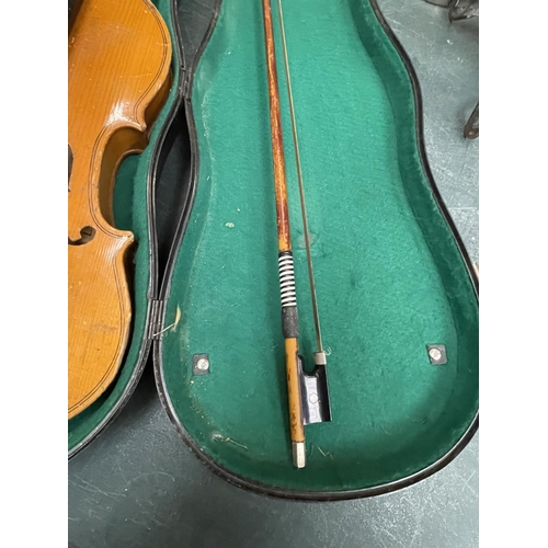 655 - A VIOLIN WITH CASE