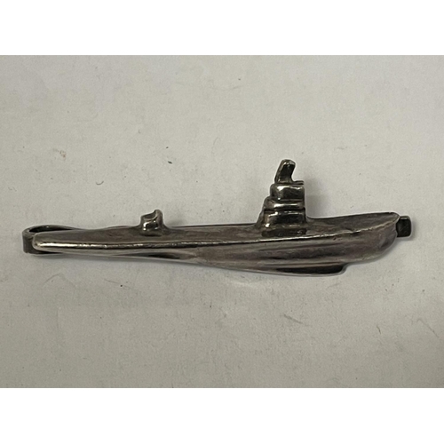 674 - A SILVER SUBMARINE TIE CLIP