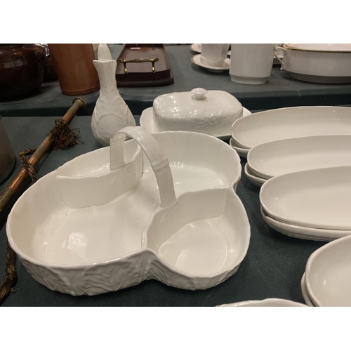 325 - SEVERAL WHITE TABLEWARE ITEMS TO INCLUDE COALPORT AND WEDGWOOD ETC